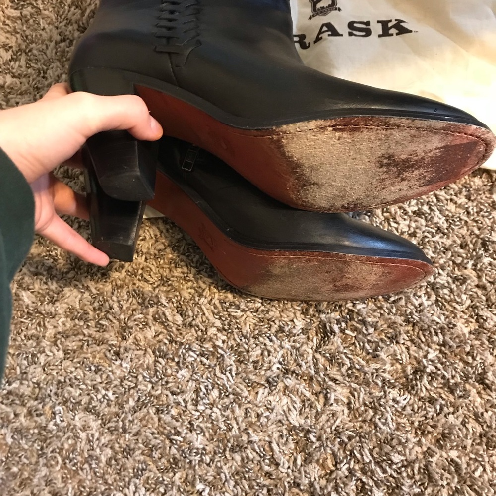 Leather booties - Picture 5 of 6